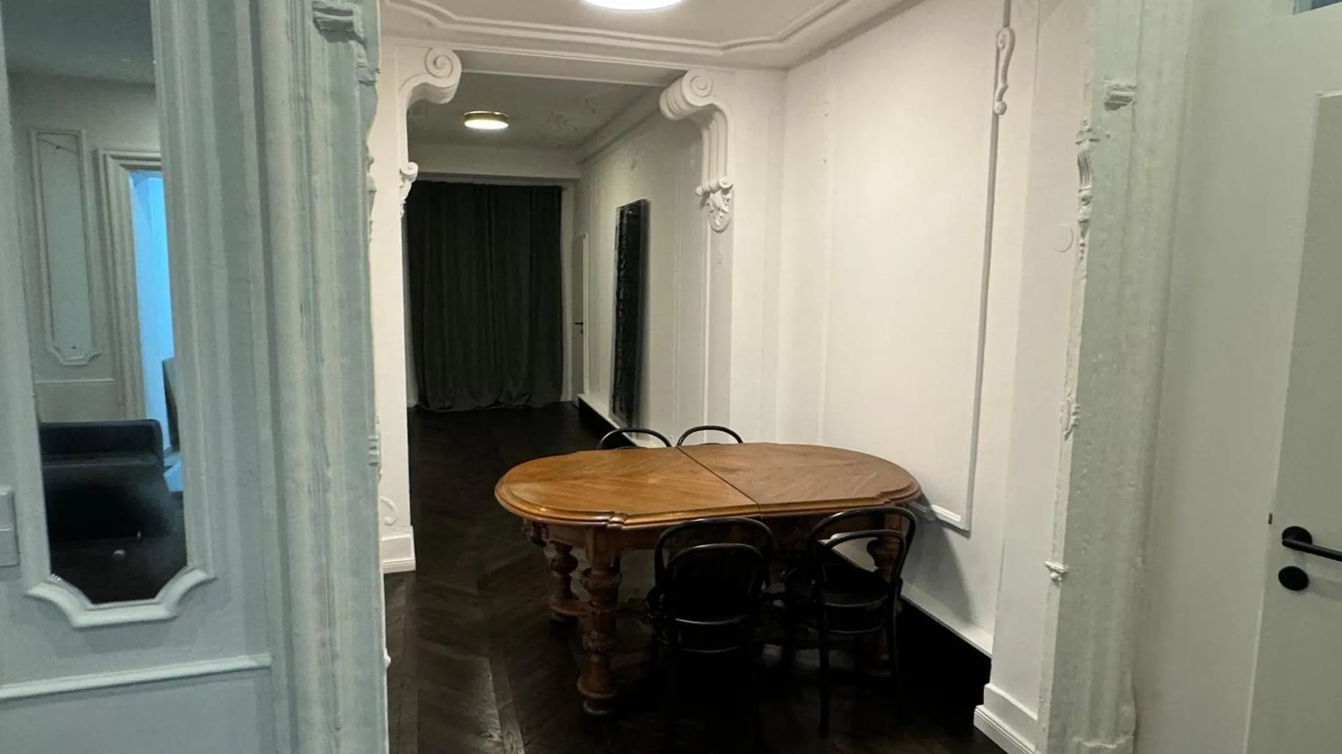 Luxurious Apartment In The Centre Of Wien 0*,